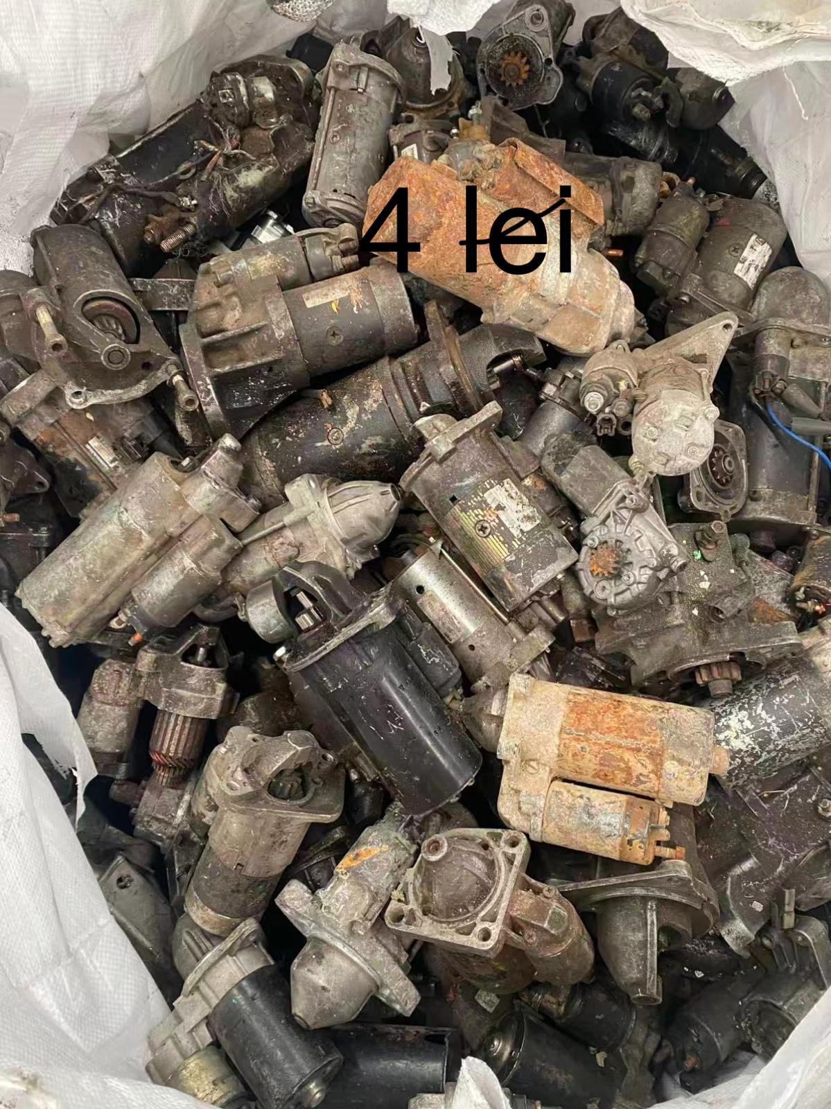 Motoare sau componente metalice - exemplu pret 4 lei